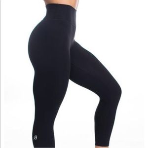 P’tula Mayra Plush leggings in black